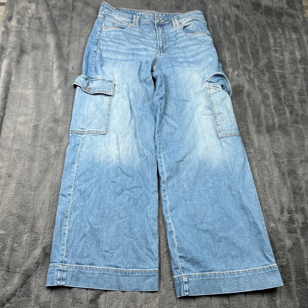 American Eagle Super High-Rise Baggy Wide Leg Cargo Jeans Light Wash Blue 12 Reg